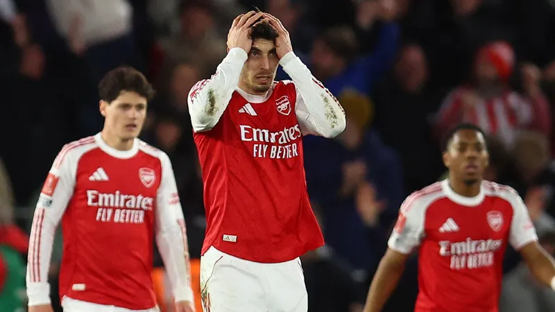 Apathetic Arsenal embarrassed in FA Cup as Southampton deservedly reach semi-finals