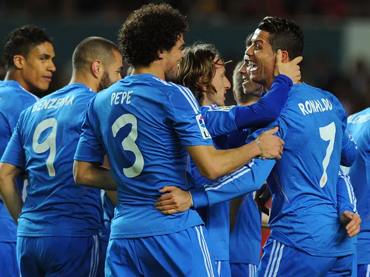 Bacca brace downs Real