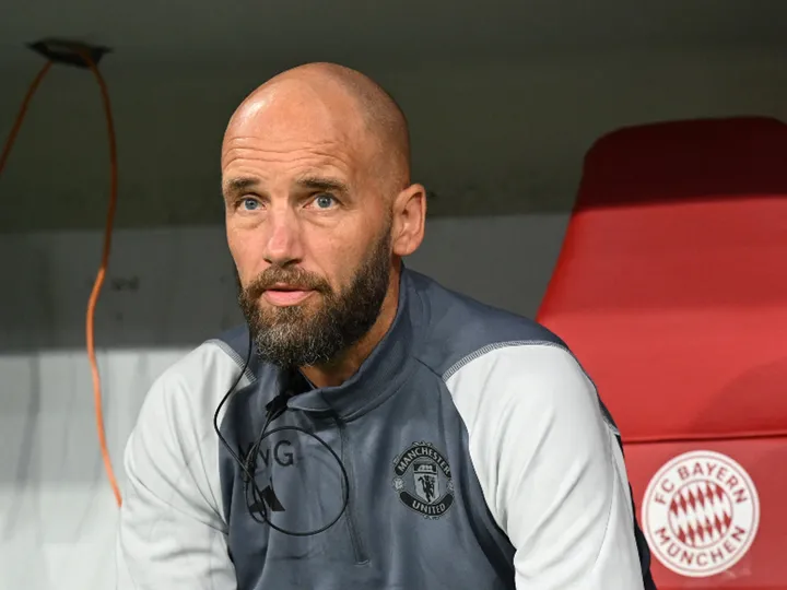 Man United assistant 'has no plans to leave amid Ajax links'