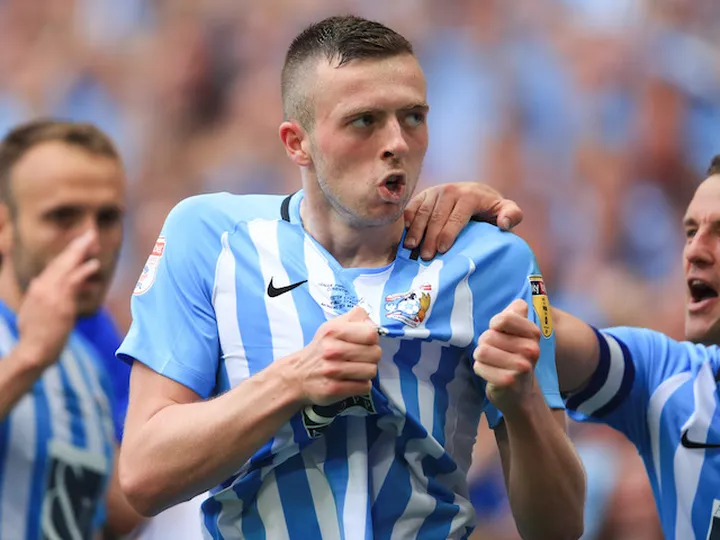 Coventry clinch promotion to League One