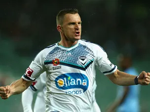 Victory deny Mariners victory