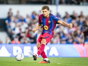 Here to stay! Exciting Barca teenager pens new and improved deal