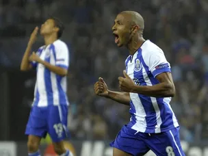 Porto ease through to group stage