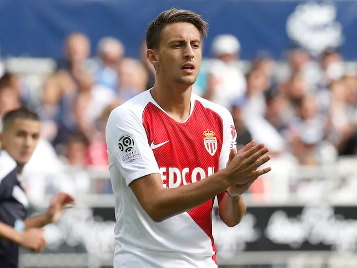 Newcastle sign Monaco defender Barreca