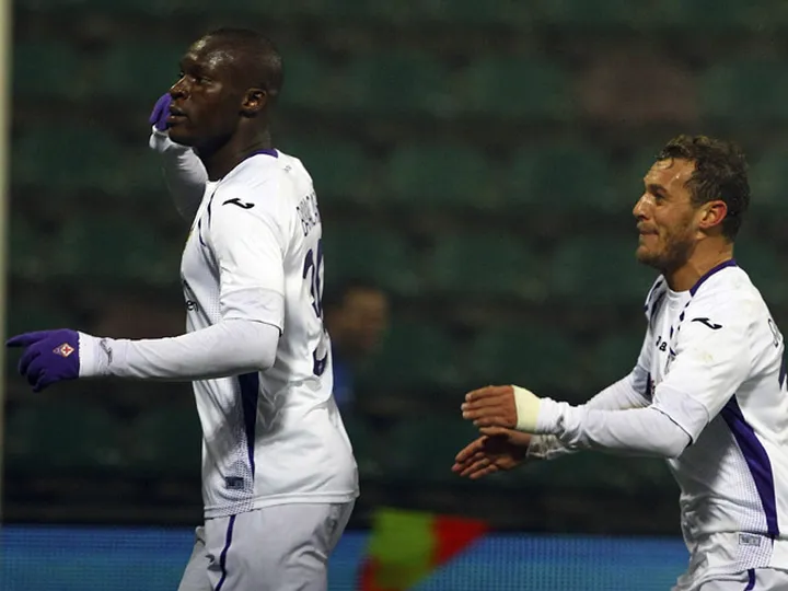Babacar fires ten-man Fiorentina to win