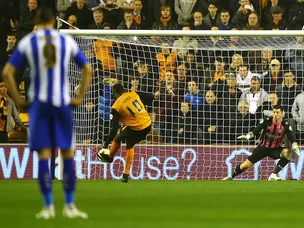 Wolves make light work of Owls