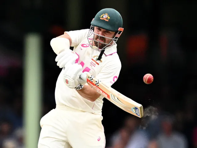 Head takes centre stage as Root ton fails to wrestle advantage from Australia