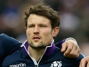 Horne replaces suspended Russell for Scotland