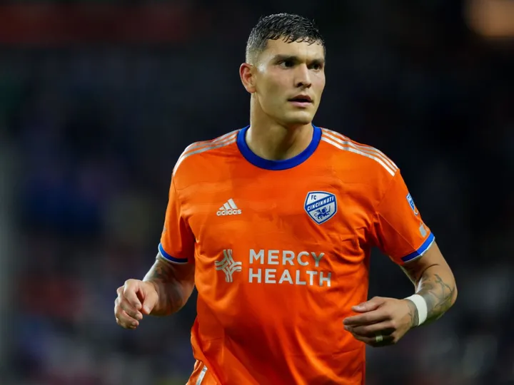 Brentford weighing up Brandon Vazquez move?