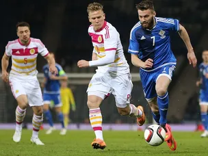 Berra wins it late for Scotland