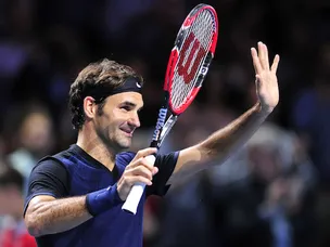 Roger Federer eases past Andreas Seppi