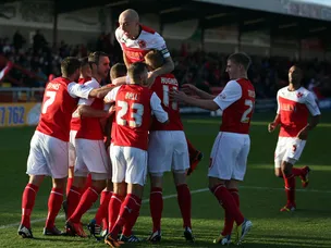 Blair strike gives Fleetwood advantage