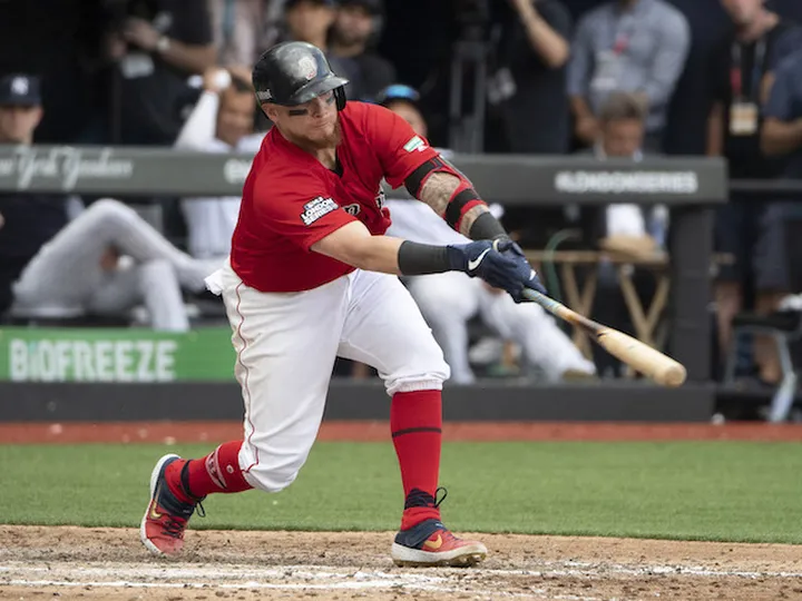 New York Yankees see off Boston Red Sox in run-fest at the London Stadium