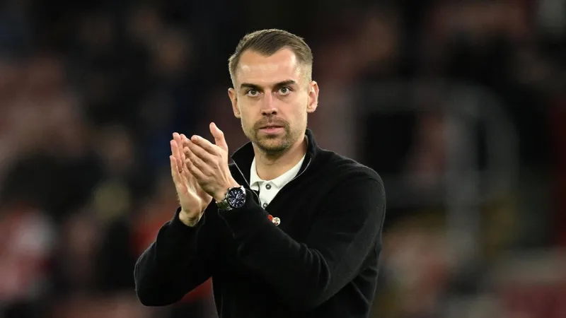 Southampton bidding to extend 89-year streak as Ipswich vie for promotion