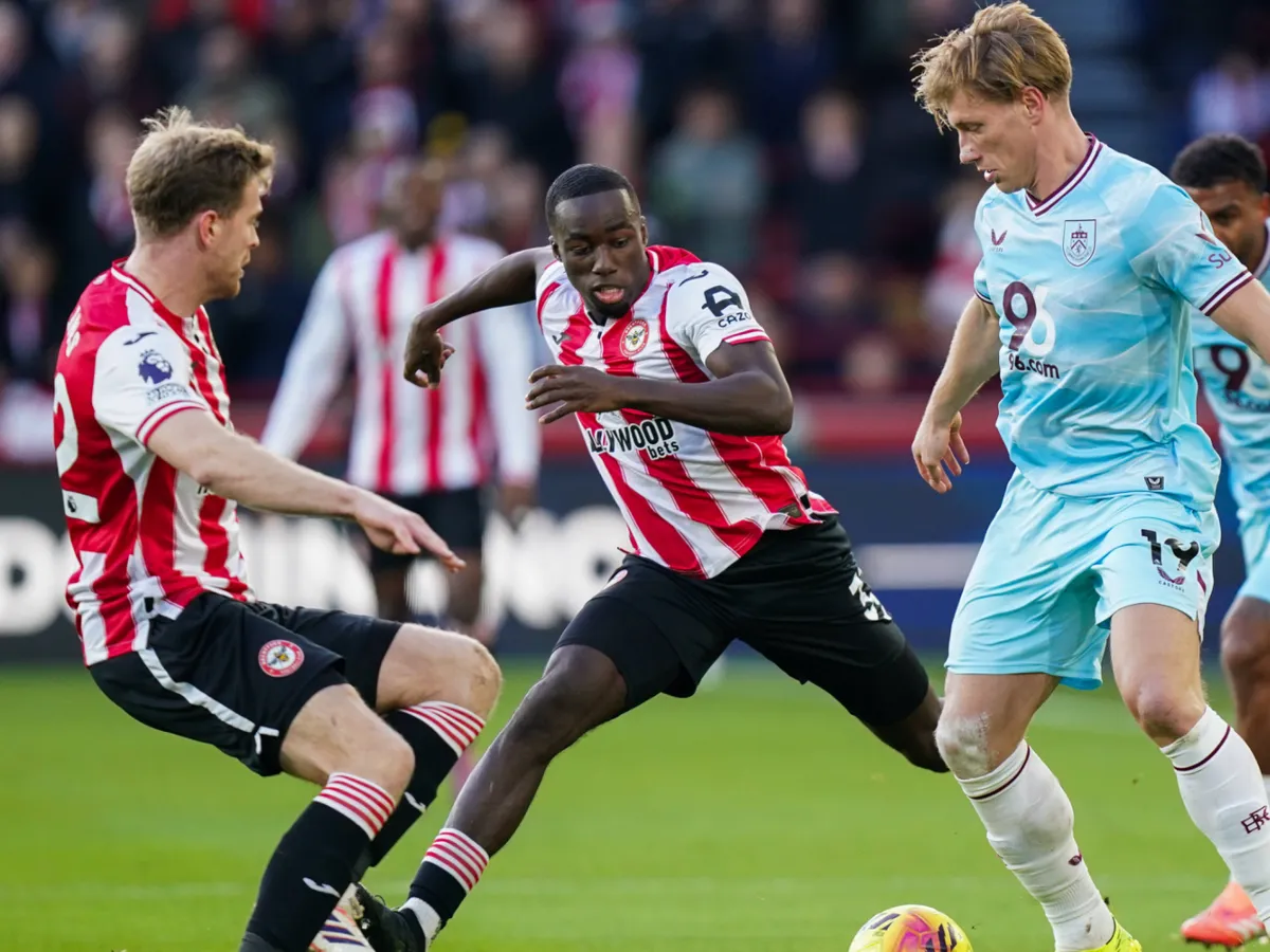 The £50m tug-of-war: Euro giants 'watch' Man Utd-linked defender