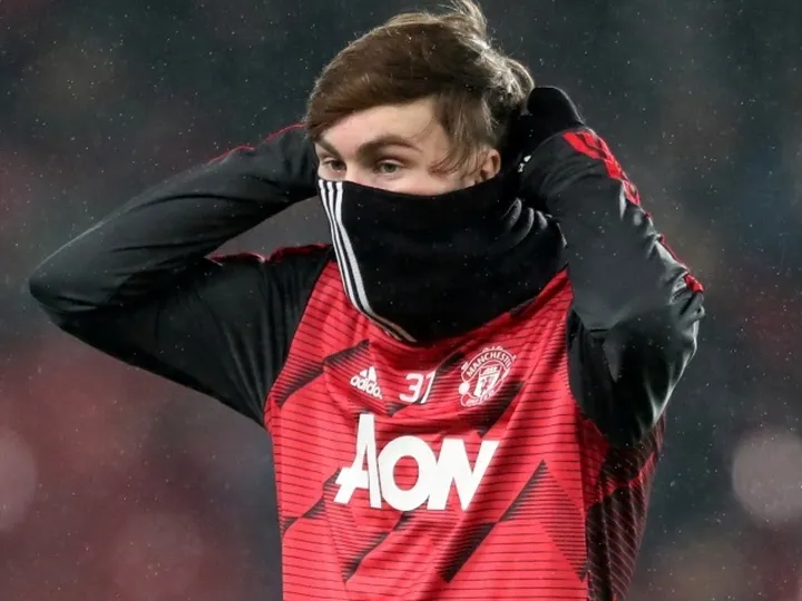 Everton planning move for Man United youngster James Garner?