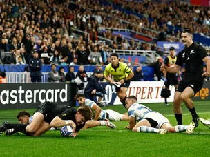New Zealand pummel Argentina to reach fifth World Cup final