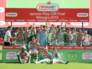Yeovil promoted to Championship