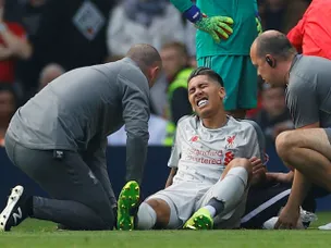 Firmino picks up ankle injury against Man Utd