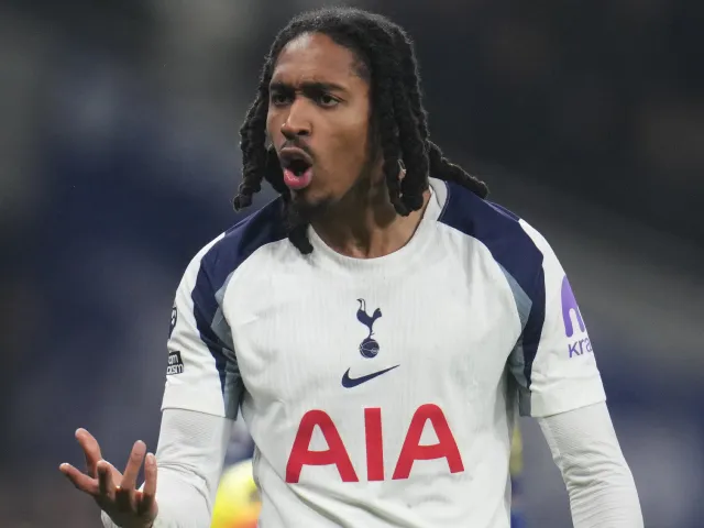 Spurs have two perfect Spence replacements as Tudor confirms injury blow