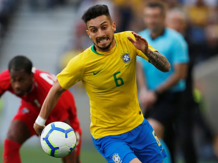 Chelsea, PSG keen on Alex Telles?