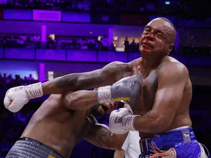 Bloodied Wardley, Clarke fight to draw in British classic