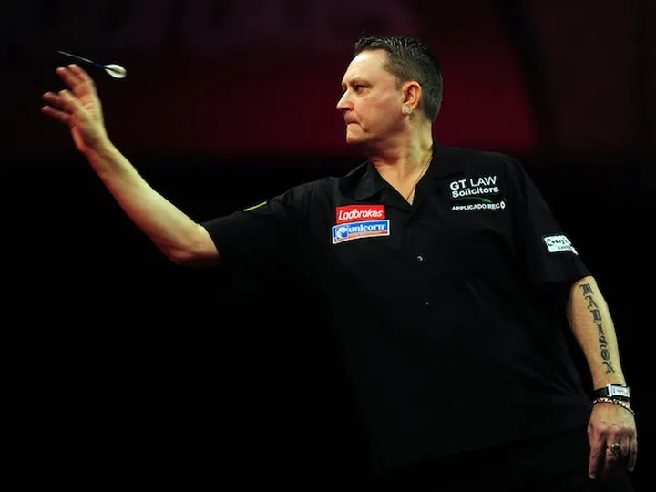 Nicholson, Painter, Thornton advance