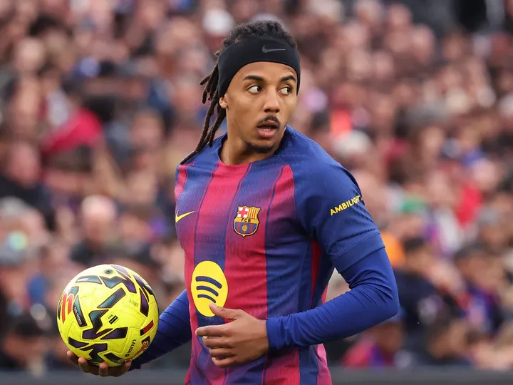 Barcelona 'open door' to Kounde exit with Premier League trio circling