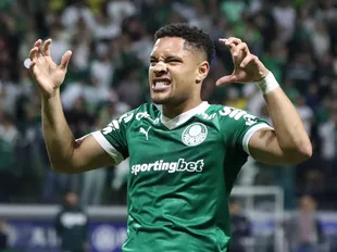 Man Utd among Premier League trio 'eyeing' former Barcelona striker