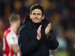 Transfer news and rumours: Brentford complete first winter signing, Norwich receive Sargent bid