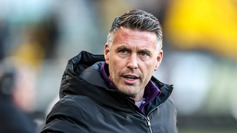Edwards sacked by Wolves, Englishman 'learns' of bizarre decision through family member