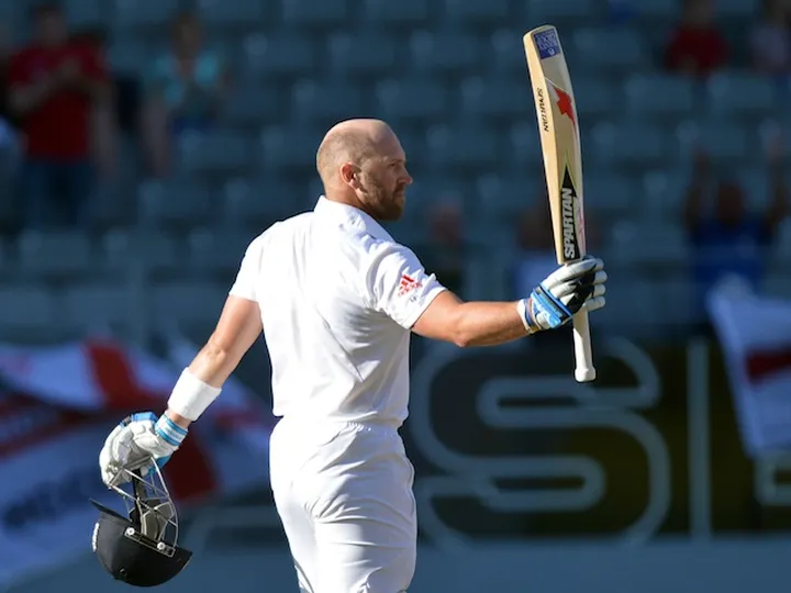 Prior: 'England must ignore Australia troubles'