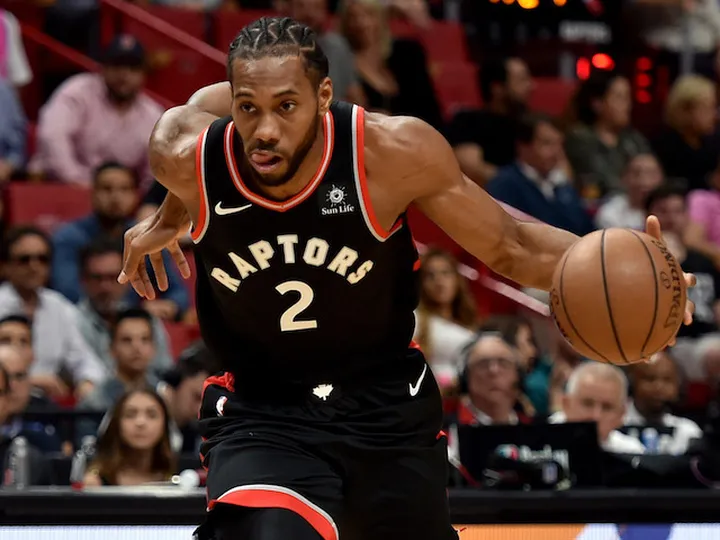Kawhi Leonard leads the way as Toronto continue to impress