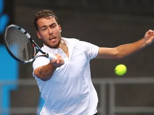 Janowicz into round two in Cincinnati