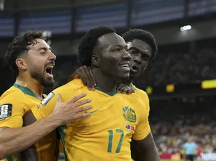 Popovic to name unchanged team: Predicted Australia lineup vs. USA
