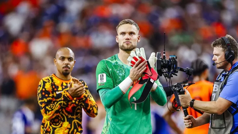 Verbruggen disappoints as Kamada rescues point: Netherlands 2-2 Japan player ratings