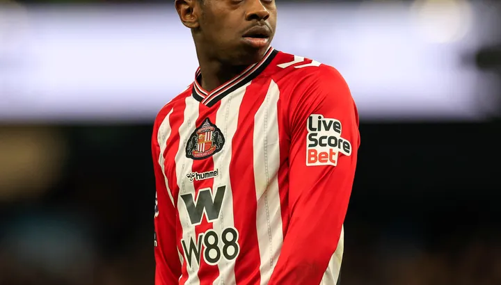 Sunderland send firm message to Manchester United, City and Chelsea over Noah Sadiki