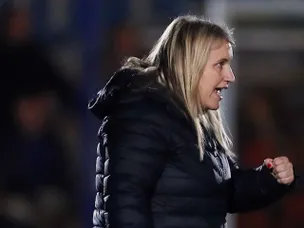Chelsea boss Emma Hayes "proud" of bumper audience at Stamford Bridge