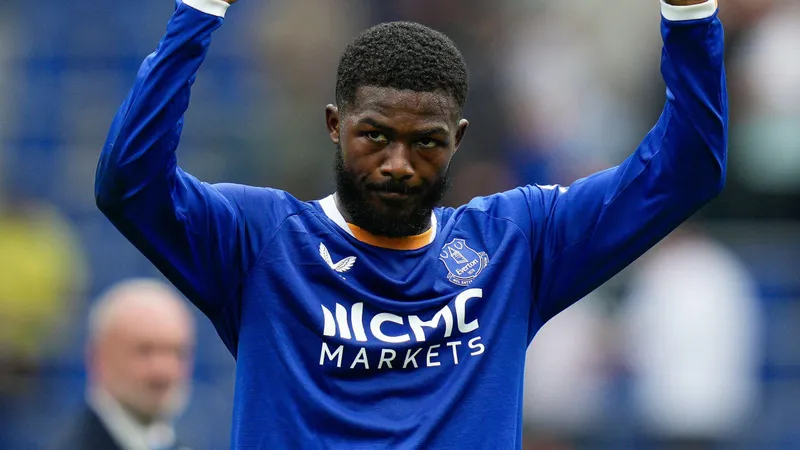 Grealish, Maitland-Niles decisions: Predicted Everton XI vs. Tottenham