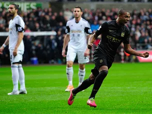 Swansea, Man City level at break