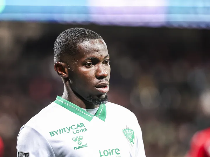 Wrexham to battle Championship rivals for Ligue 2 attacker?