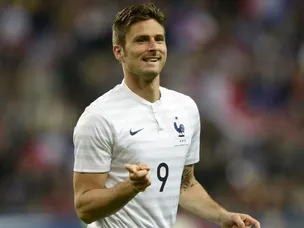 Olivier Giroud retains starting spot