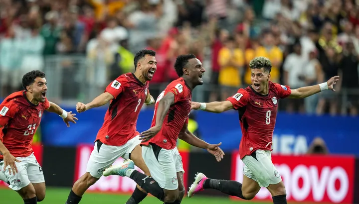 Transfer news and rumours today: Celtic pushing for Egypt star, Newcastle cautious despite Johan Manzambi agreement