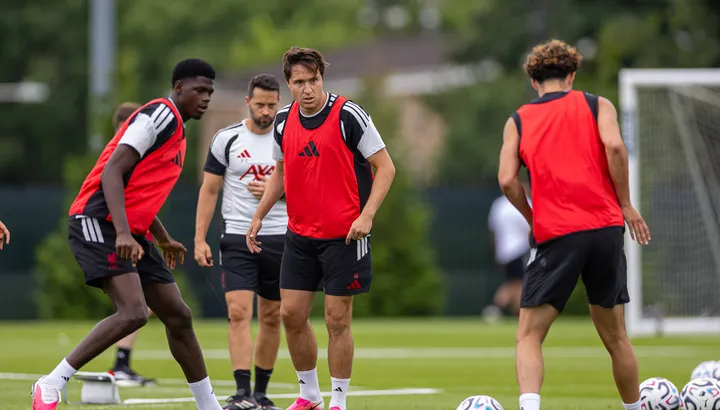 Liverpool transfer news: Forgotten Reds star has no future under Andoni Iraola as three clubs circle