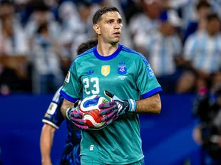 Argentina's Martinez delivers injury update ahead of Cape Verde tie