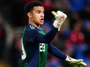 Man City exploring ‘surprise’ goalkeeper reunion as Trafford exit talks intensify