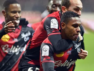 Guingamp move off bottom with 5-1 win