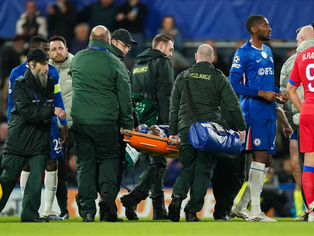 Rosenior provides Chalobah update after Chelsea defender stretchered off versus PSG