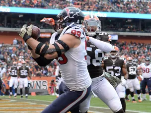 Watt dominates as Texans lead