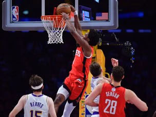 Lakers suffer Christmas horror show against Rockets